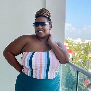 MODLI 1x Layla Vacation Crop Beach Tankini Swim Top